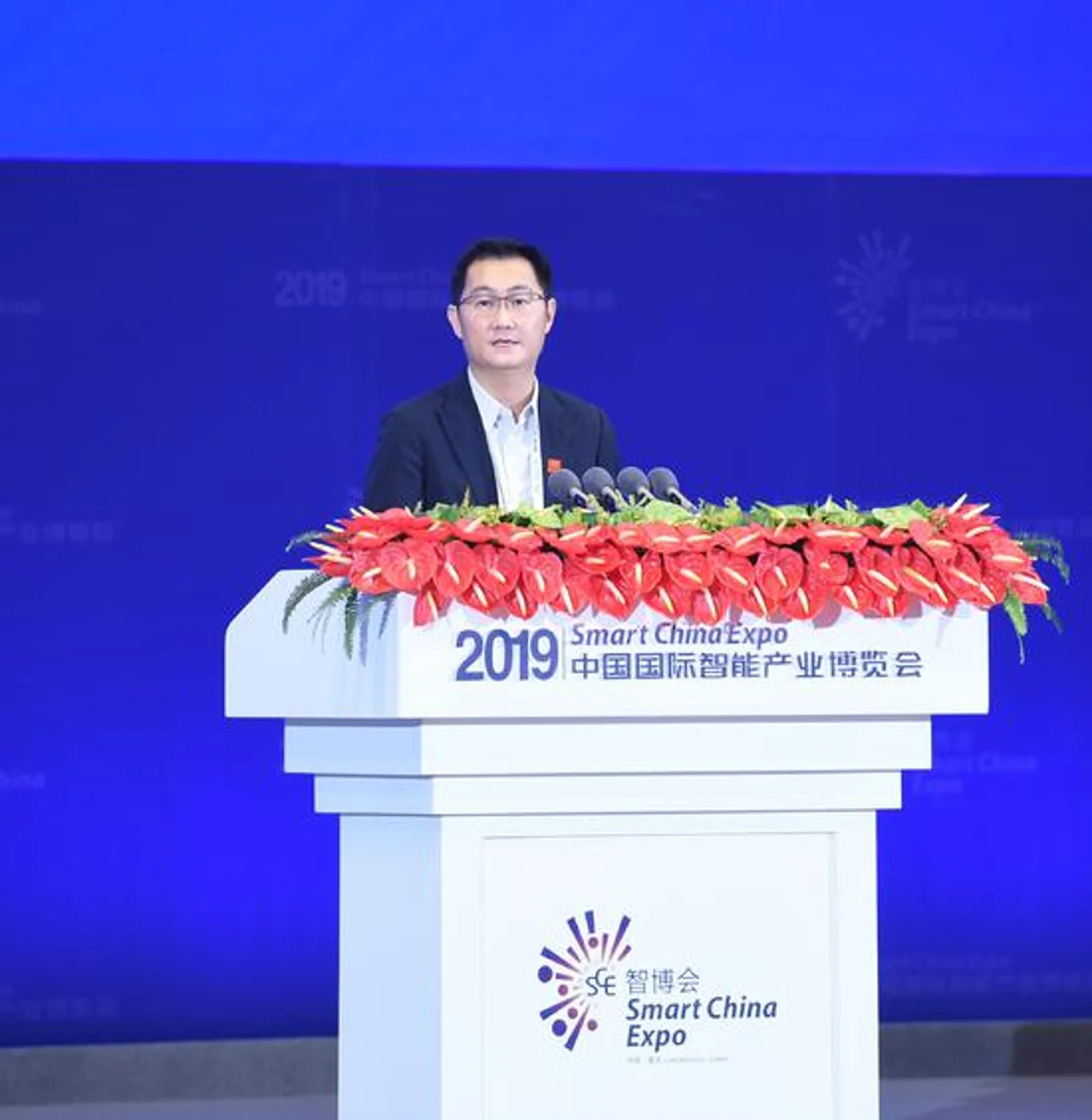 马化腾：产业竞争的方式正在从"单打"变为"双打"
