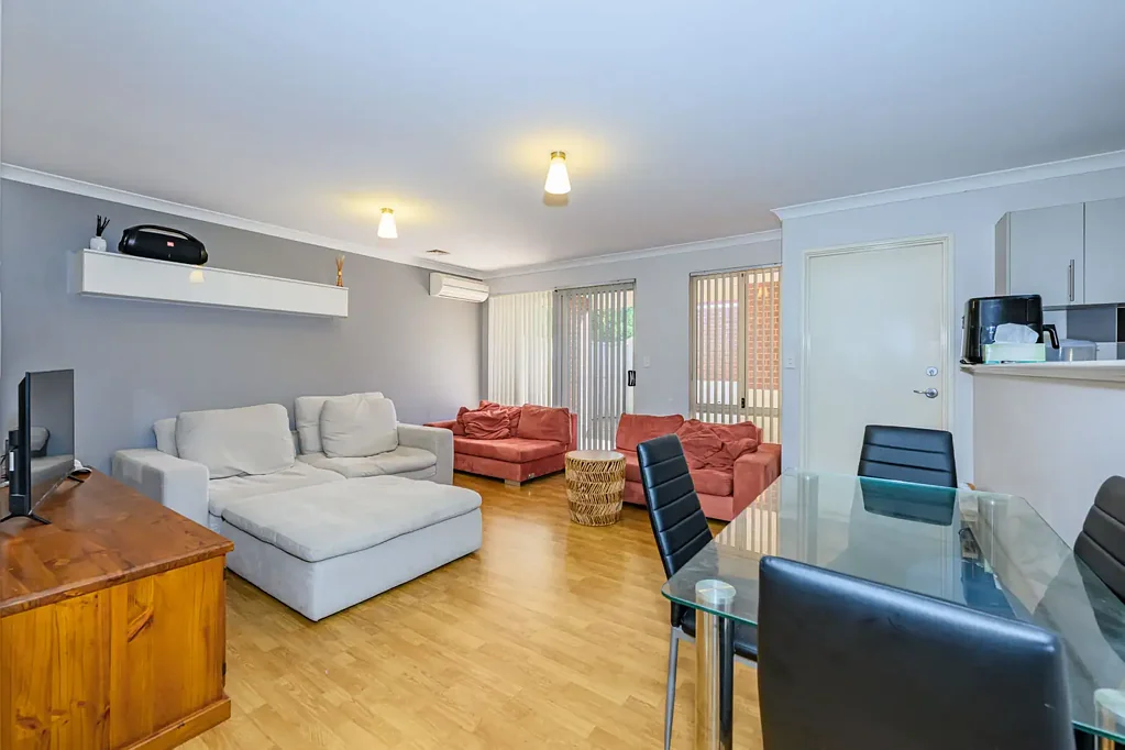 Midland 3房  Spacious Villa in Midland