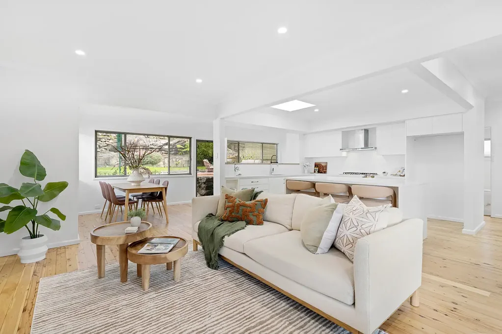 Engadine 3房 Engadine学区房 593㎡阔地 AEG电器厨房 新浴室 后院私享 PERFECT FAMILY LOCALE