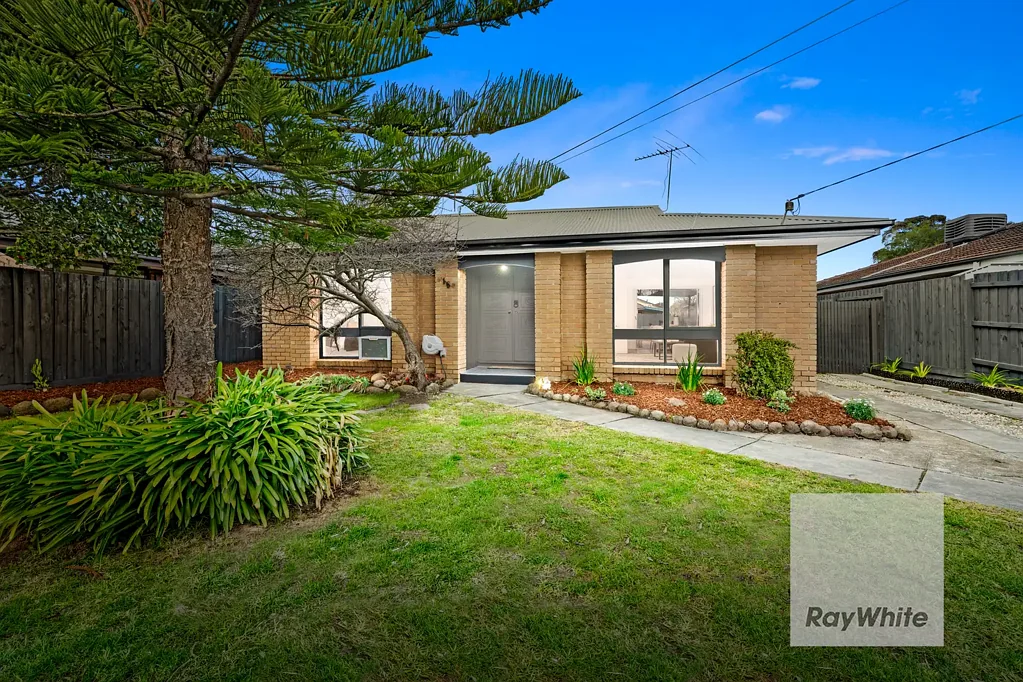 16 Sandhurst Crescent, Bundoora, VIC 3083