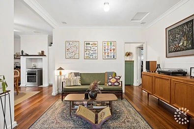 8 Howson Street, Hilton, WA 6163, 4房, 2浴, House