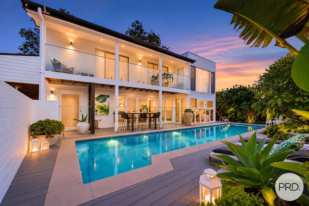 Located Directly Opposite The Beach!