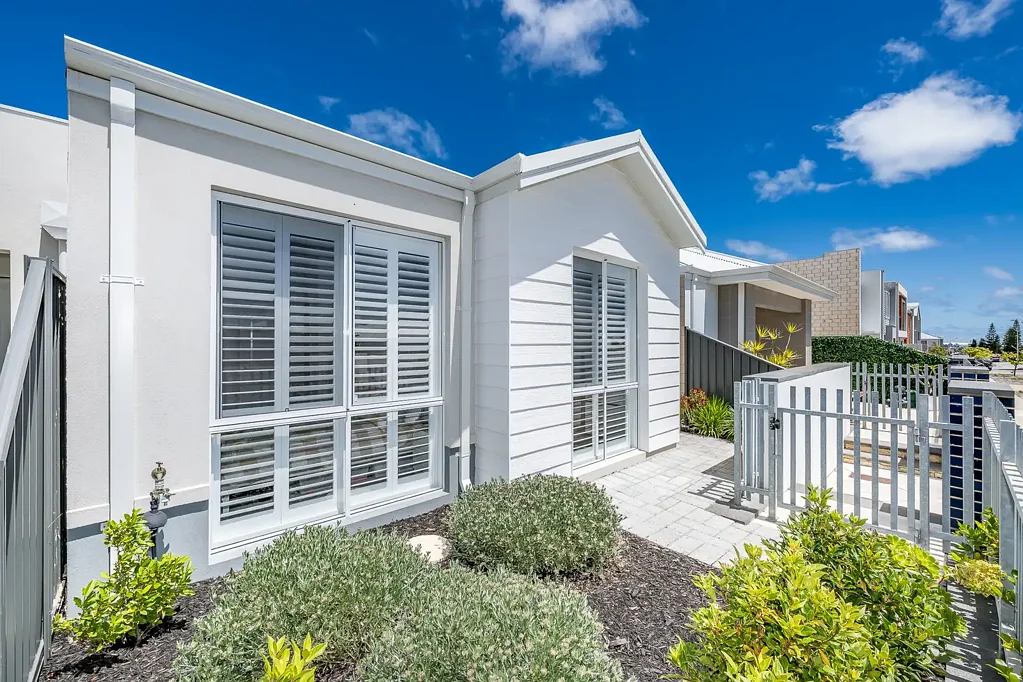 25 Reflection Boulevard, Jindalee, WA 6036