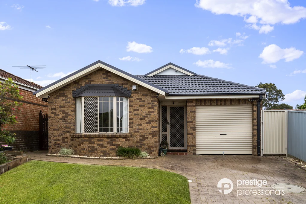 3 Timbara Court, Wattle Grove, NSW 2173