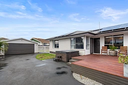 14 Korora Street, Bromley