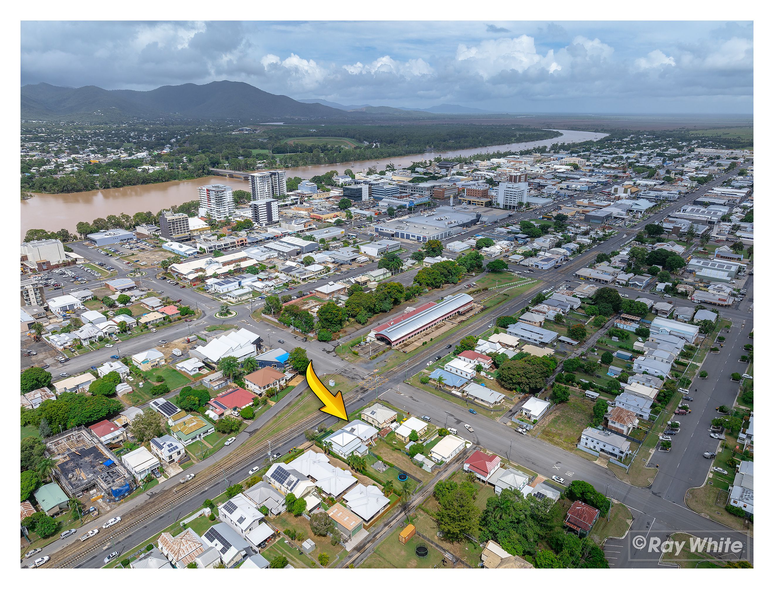 68 DENISON ST, ROCKHAMPTON CITY QLD 4700, 0 phòng ngủ, 0 phòng tắm, House