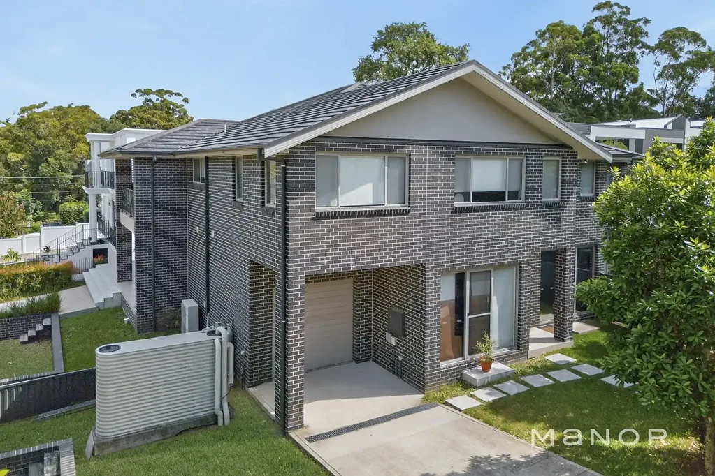 Oatlands 8chambre Two residences on one title