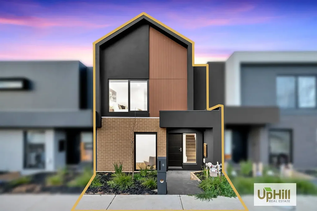 5 Oasis Place, Clyde North, VIC 3978