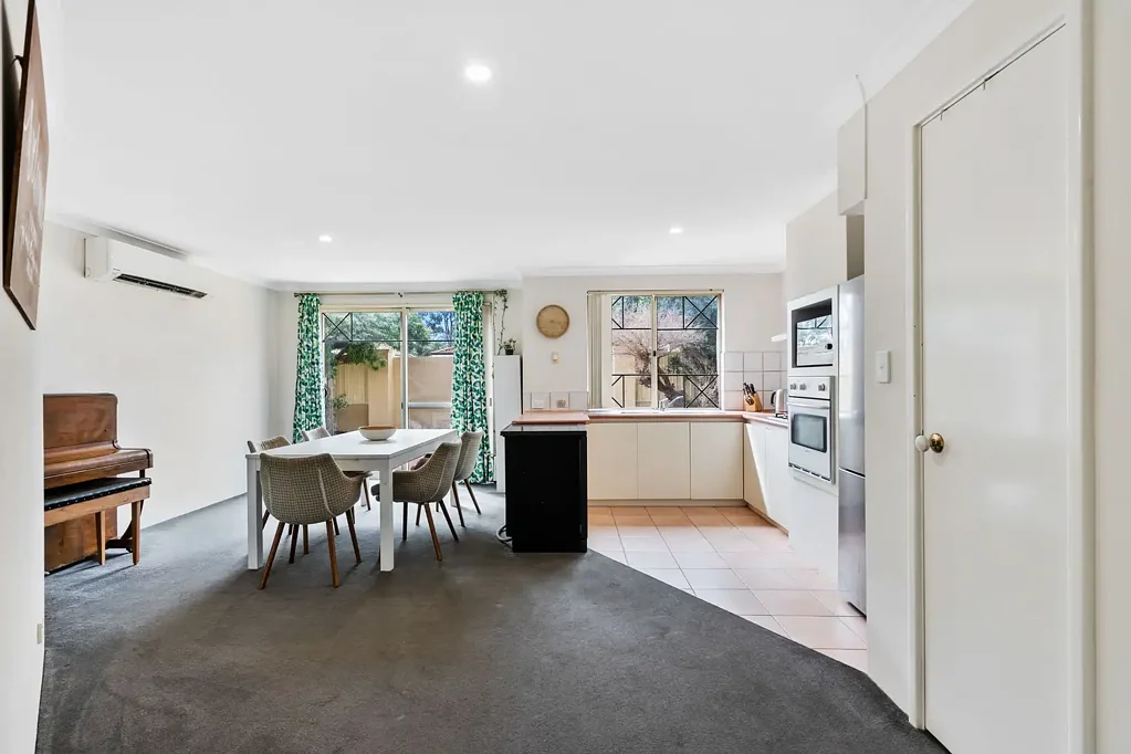 9/9 Gochean Avenue, Bentley, WA 6102