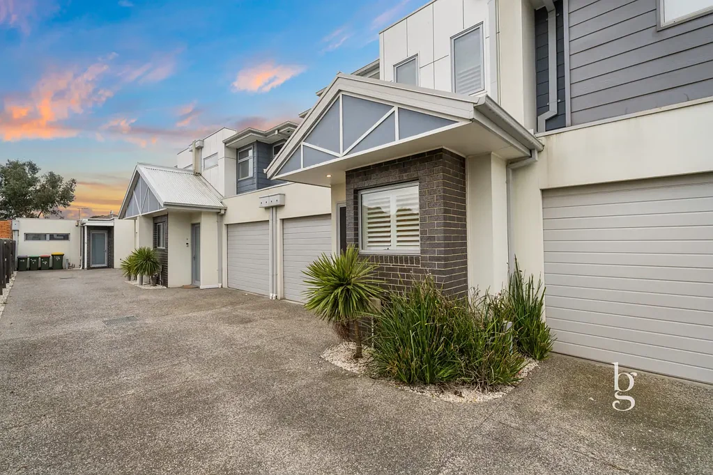 Altona North 2房 在您钟爱的地段享受轻松生活 Easy Living in a Location You'll Love