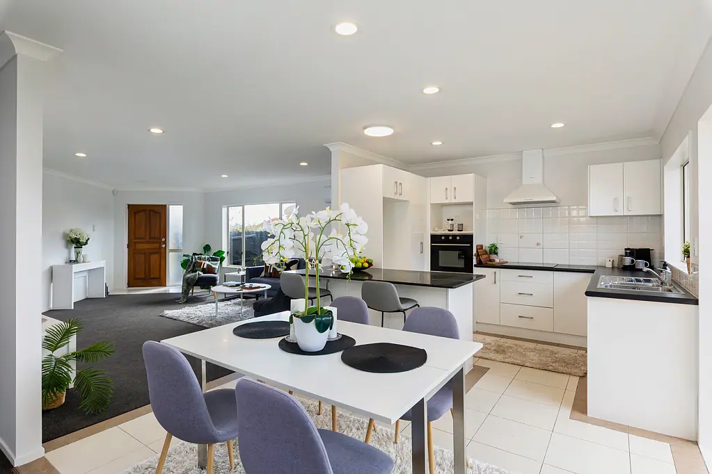 Ranui 4 Bedroom Move in or rent out, enjoy