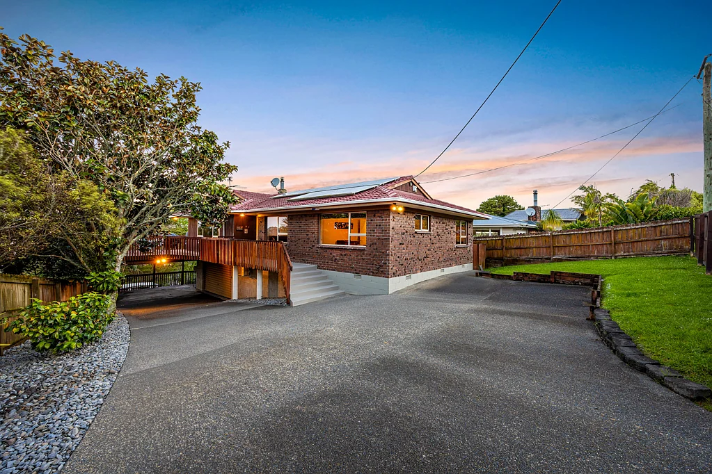 255 Glengarry Road, Glen Eden, Waitakere City, Auckland