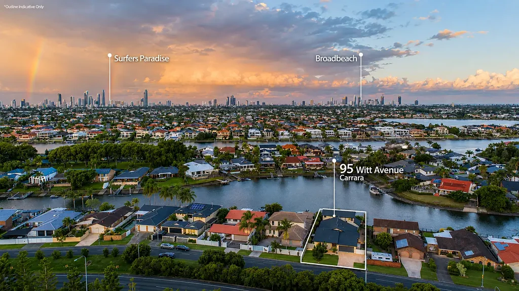 Carrara 6कमरा East-to-Water, Main River Access & Self-Contained Living Zone