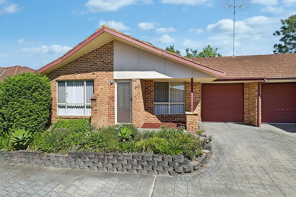 Emu Plains 3部屋 Tidy, single-level, all ages villa in a sought-after pocket