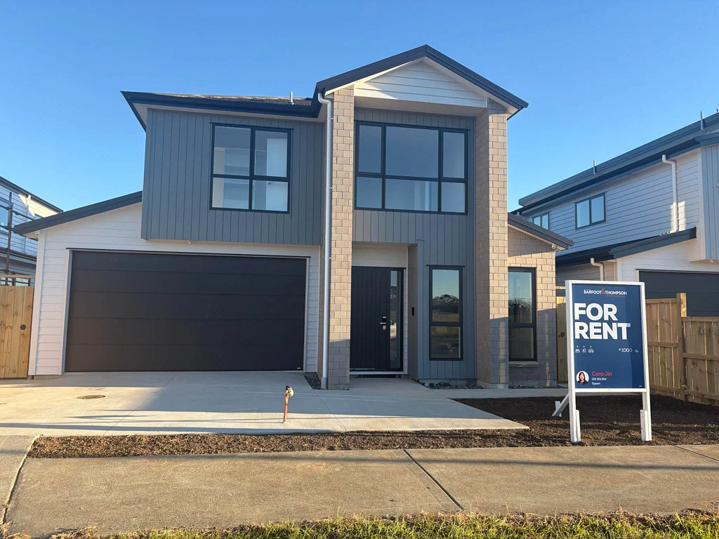 Karaka Brand New Executive Family Home
