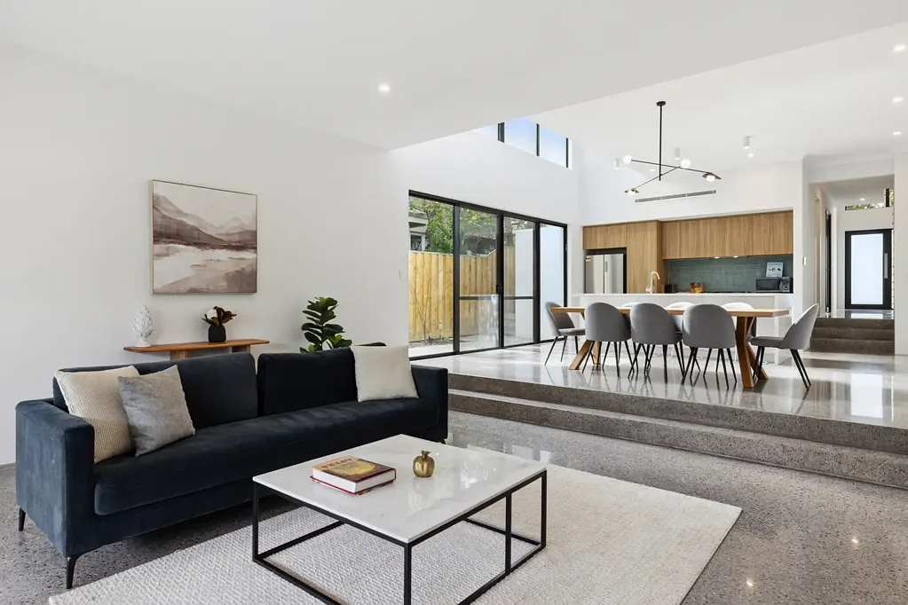 Architectural Stunner - Fully-furnished & equipped