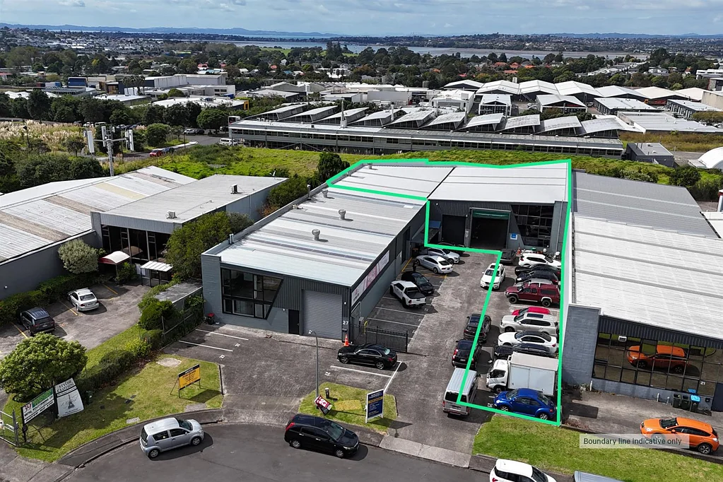 Saint Johns Rare St Johns Offering - 772sqm WH + Yard
