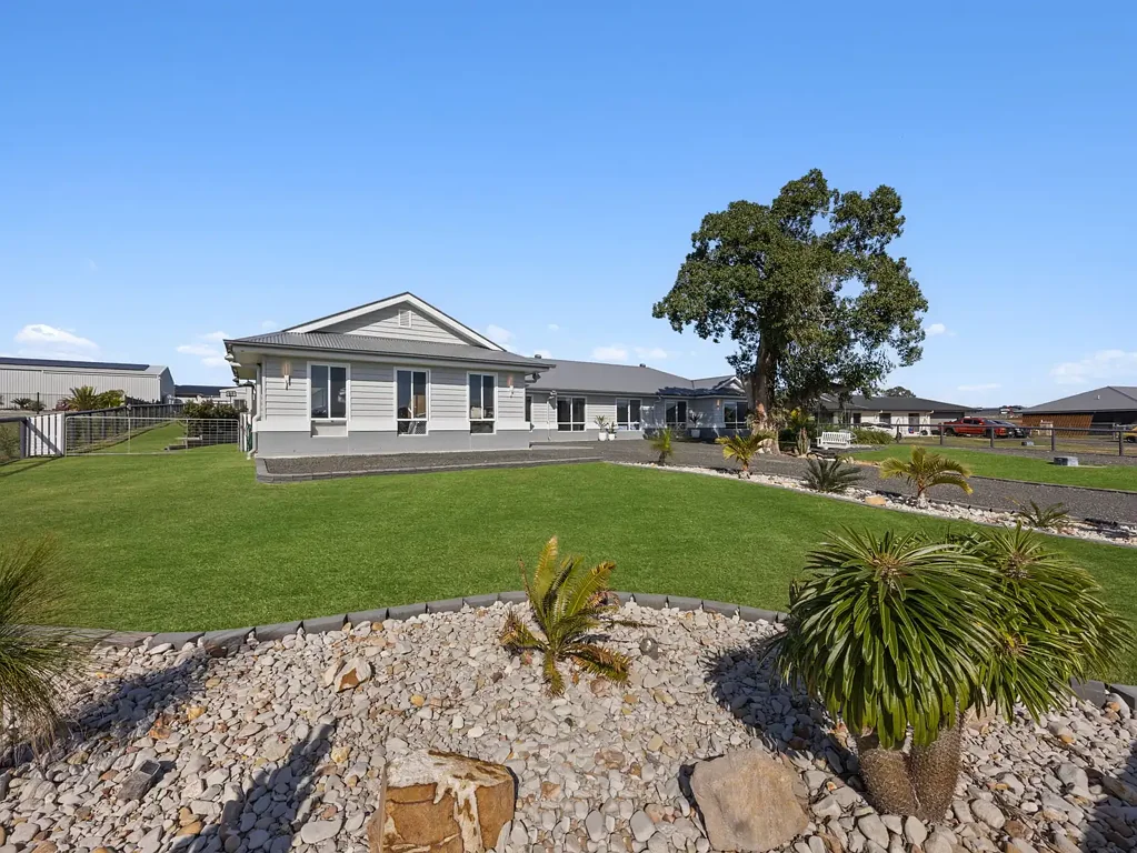 Kensington Grove 4Moenga Luxury Acreage Living Without Compromise