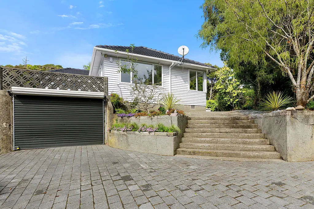 27 James Grove, Stokes Valley, Lower Hutt, Wellington