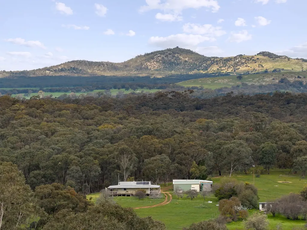 Talbot Lifestyle Bush Retreat on 14 Acres – Your Private Weekend Escape