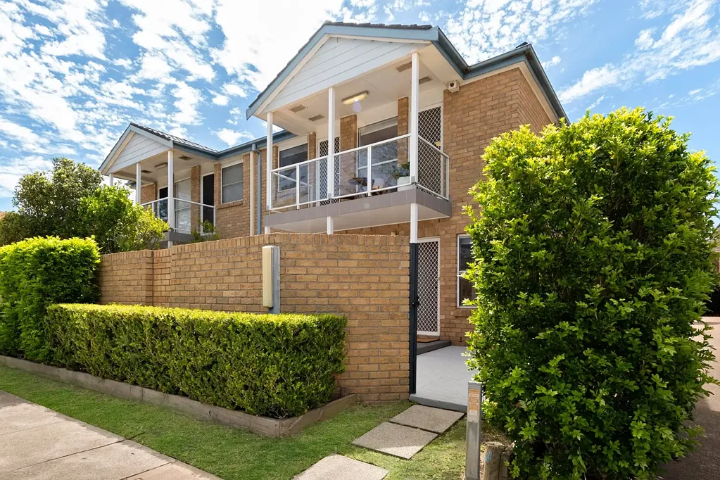 Exclusive Three Bedroom and 1.5 Bathroom Townhouse