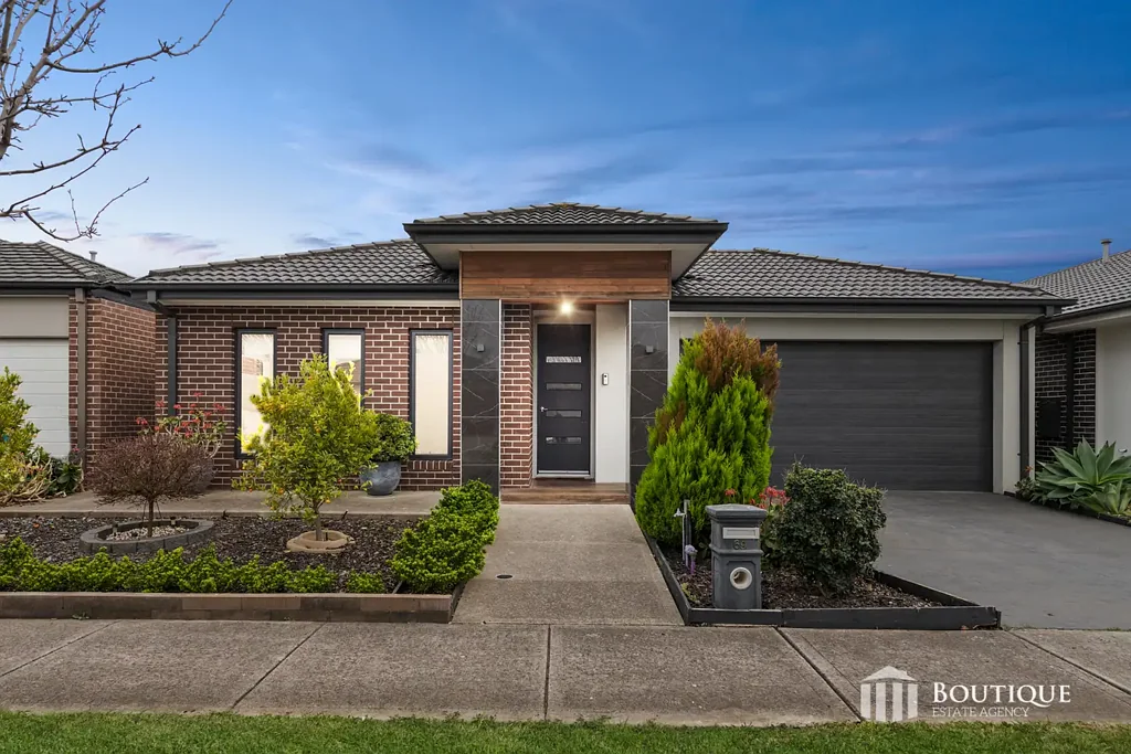 Cranbourne East 4બેડરૂમ Modern Family Living in Convenient Location