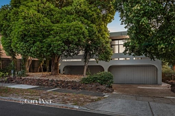 5 Takapuna Street, Caulfield South