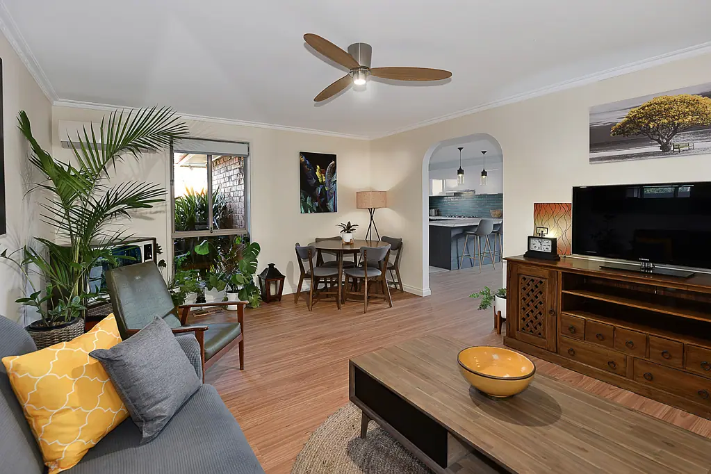 2/11 Luke Street, Reservoir, VIC 3073