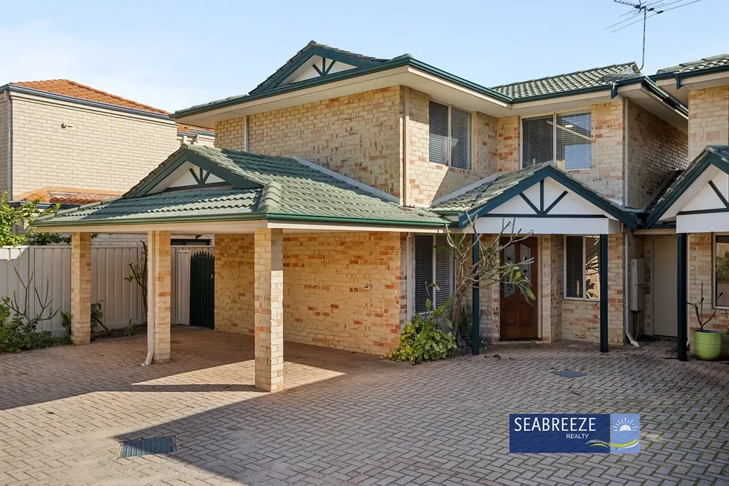 Fresh & Modern Townhouse Living in Scarborough