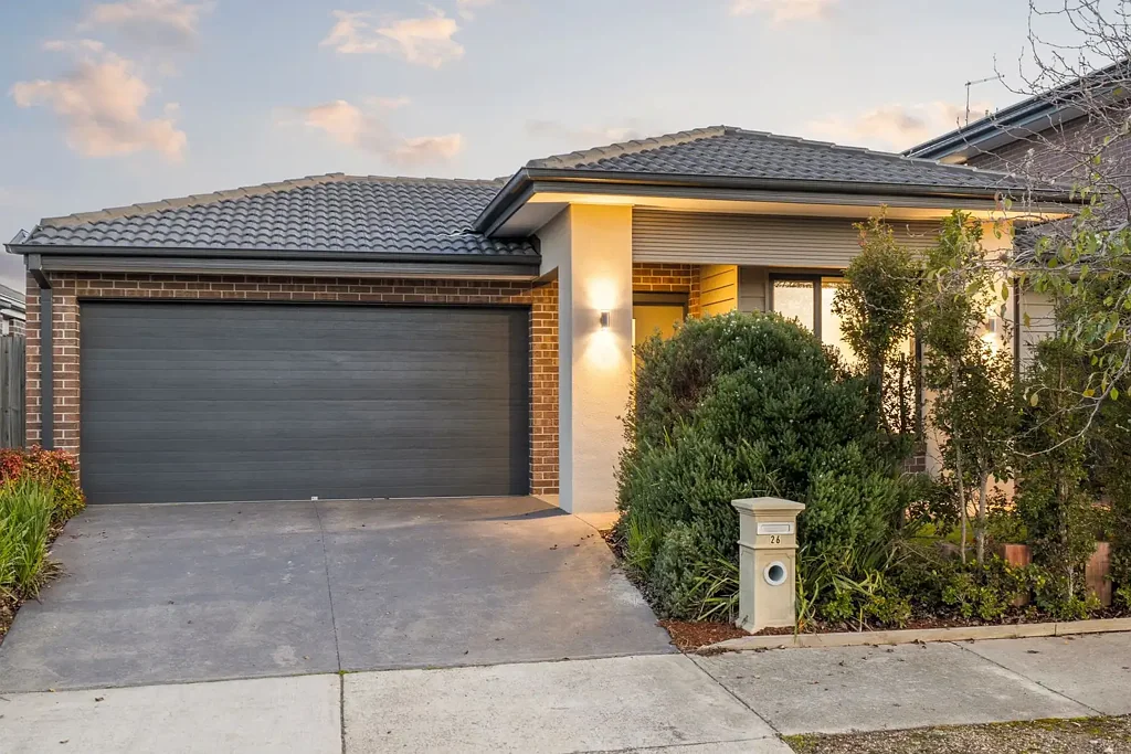 Armstrong Creek 4房  Family-Friendly Living in Warralily Coast Estate