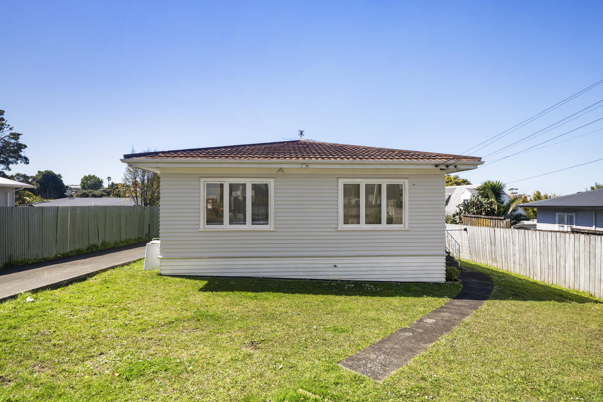 183 Don Buck Road, Massey, photo 5
