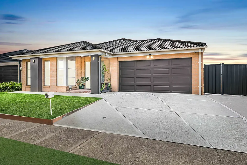 14 Goodenia Avenue, Manor Lakes, VIC 3024