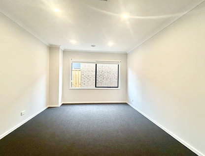 9 Farmingdale Street, Manor Lakes, South West Melbourne, 4房, 2浴, House