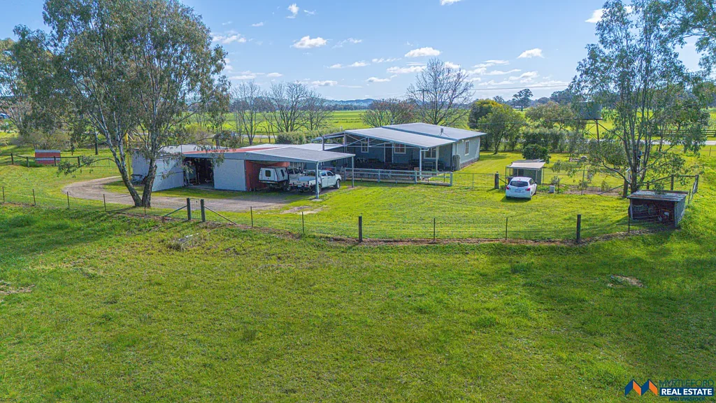Whorouly East 3房  Country Lifestyle on 2.4 Acres with Spacious Shedding