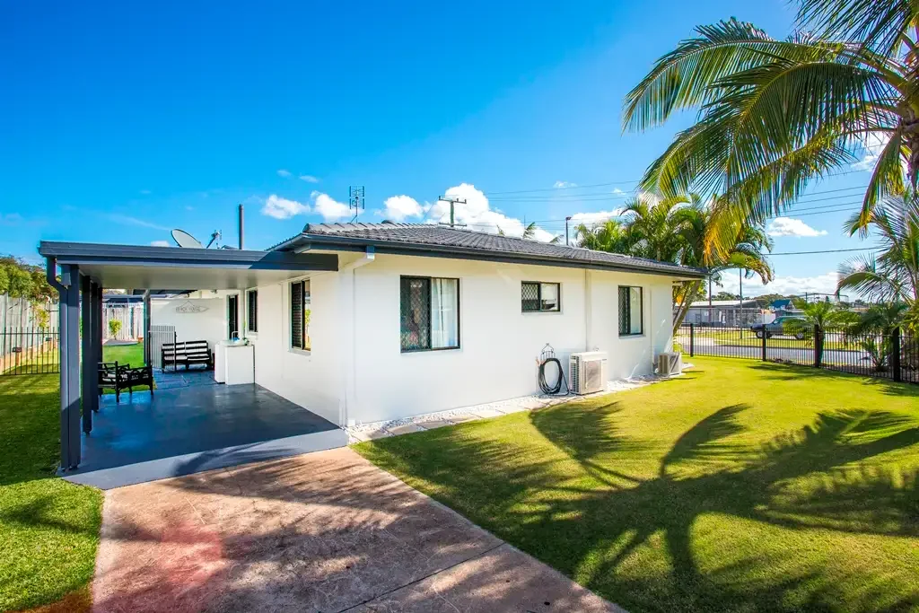 CENTRALLY LOCATED RAINBOW BEACH BEAUTY