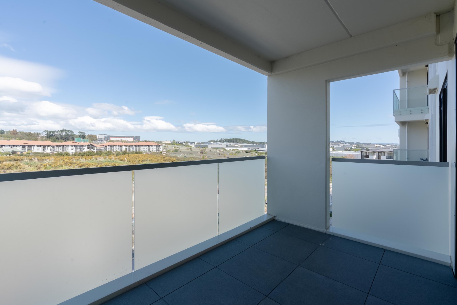 211/46 Rosedale Road, Rosedale, Auckland - North Shore, 2 ਕਮਰੇ, 1 ਬਾਥਰੂਮ