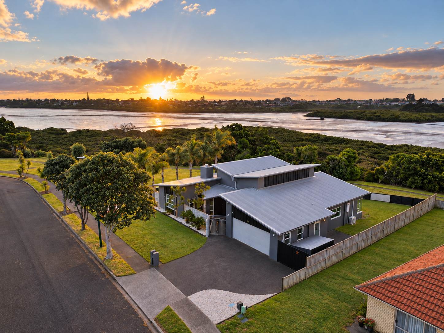 22 Stranraer Crescent, Wattle Downs, photo 7