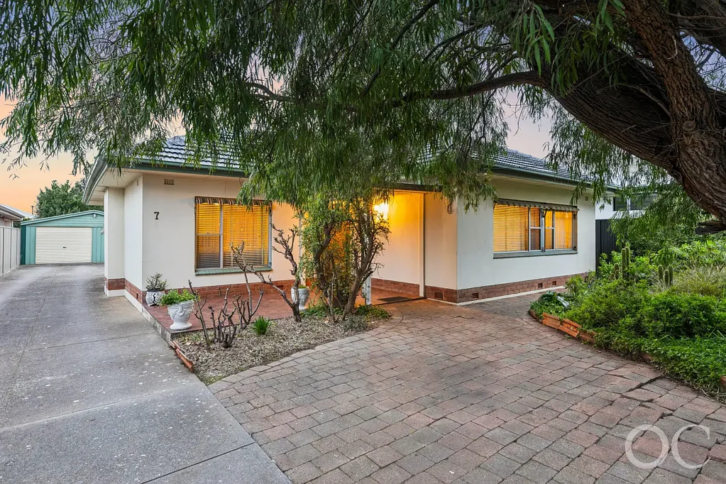 Glengowrie 3غرفة نوم Open the Door to a Retro Original, a Big-Block Future and Every Option in Between