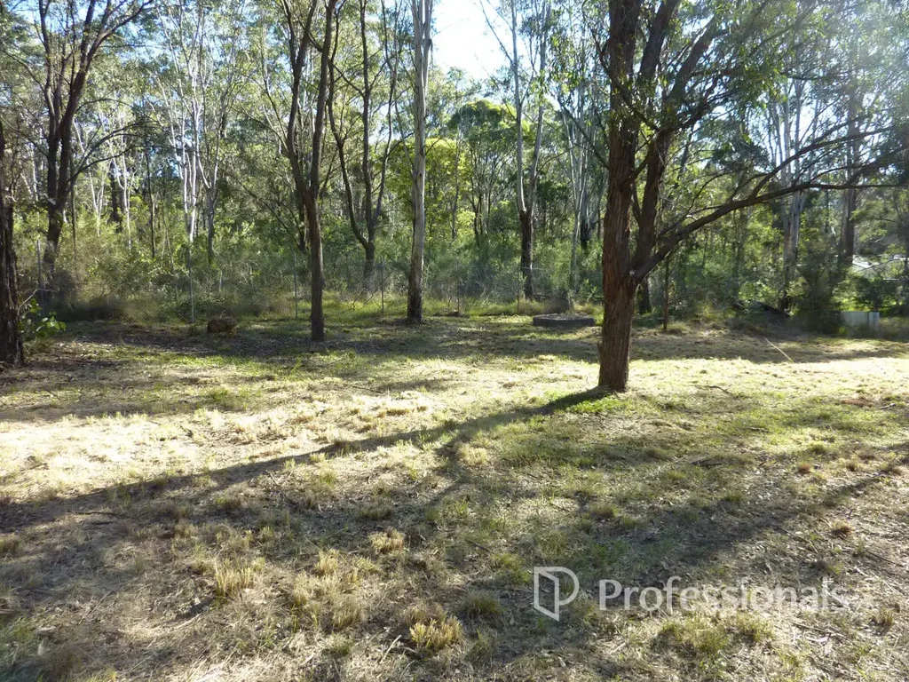 Vineyard Lock up yard fenced & Zoned Residential