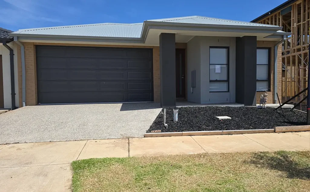 4 Brahman Street, Deanside, VIC 3336