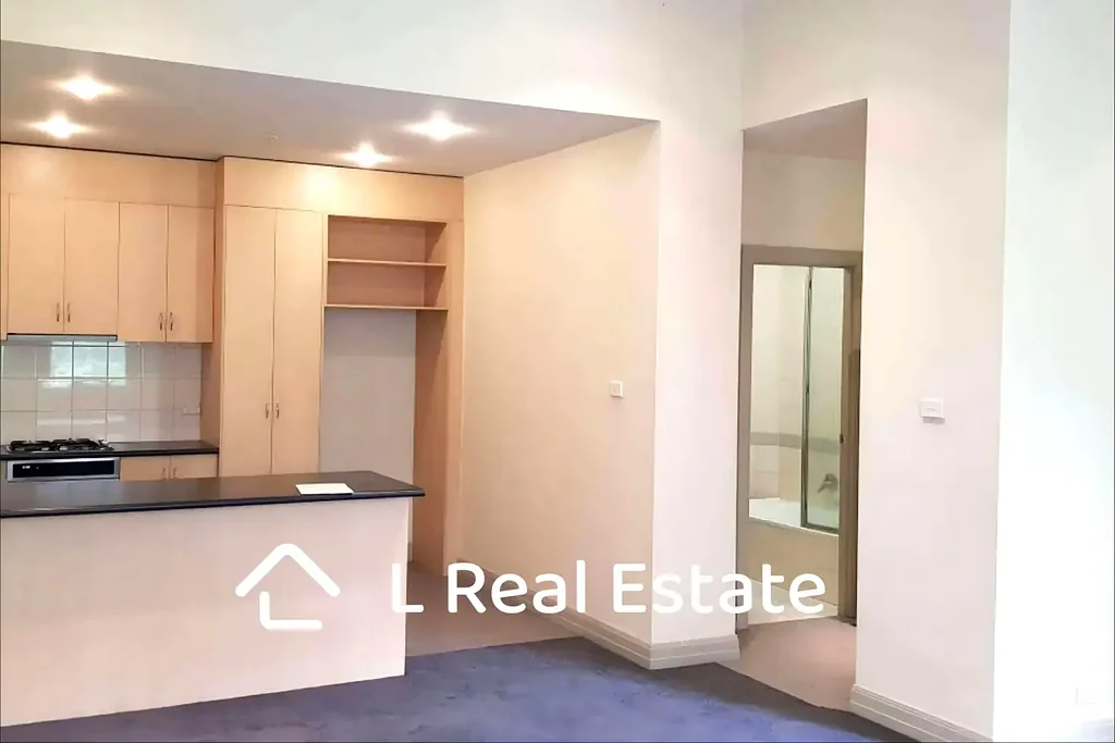 Modern Unfurnished 1 Bedroom Apartment in Prime CBD Location