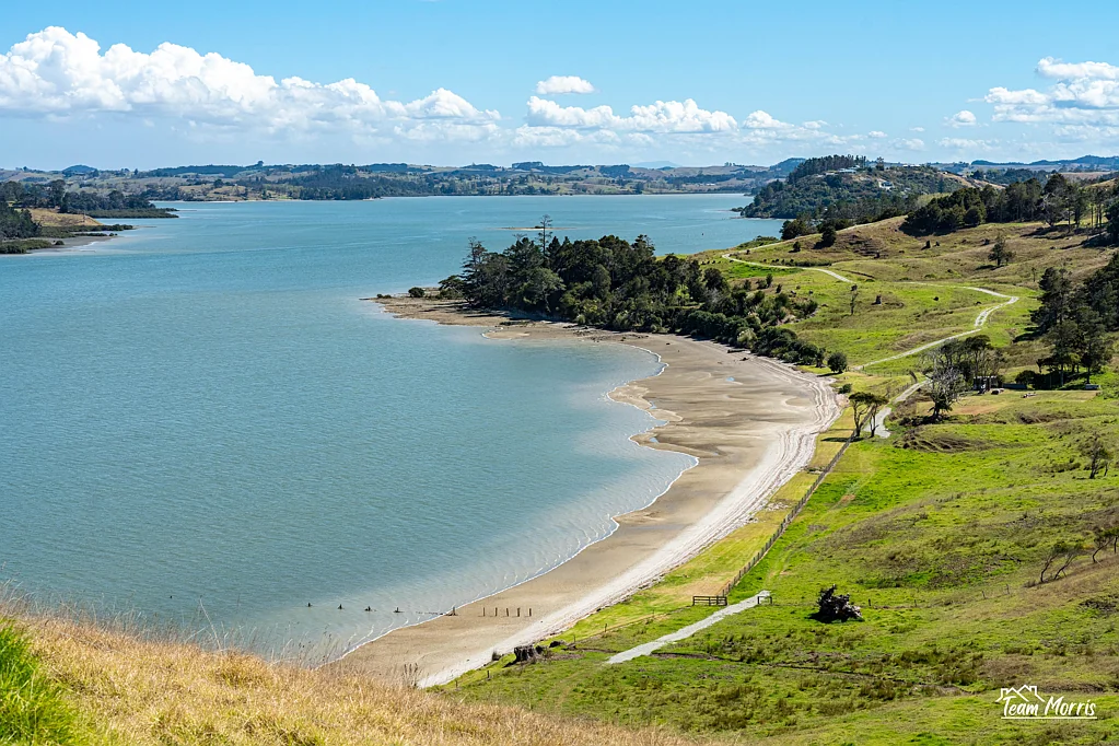 Whakapirau  Exceptional Coastal Lifestyle