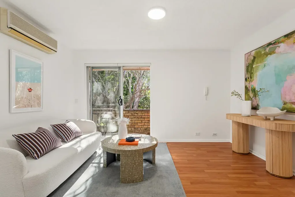 Dee Why 2غرفة نوم Bright Top Floor Living with a Leafy North Aspect