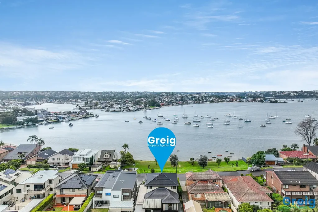 Taren Point 5ਬੈੱਡਰੂਮ Luxurious Living with West Facing Water Views