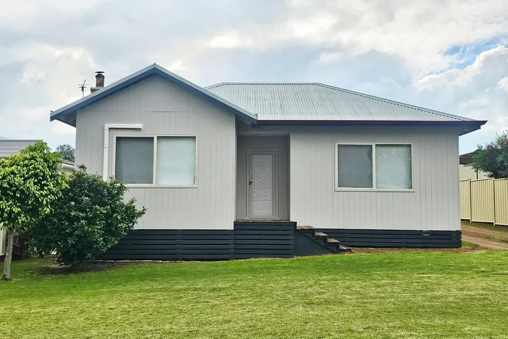 Kojonup 3 Bedroom Freshly renovated throughout – just unpack and enjoy