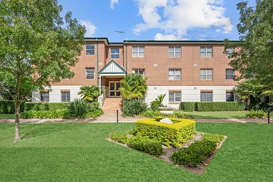 Concord 2Moenga Tranquil Garden Apartment in Exclusive Waterfront Community