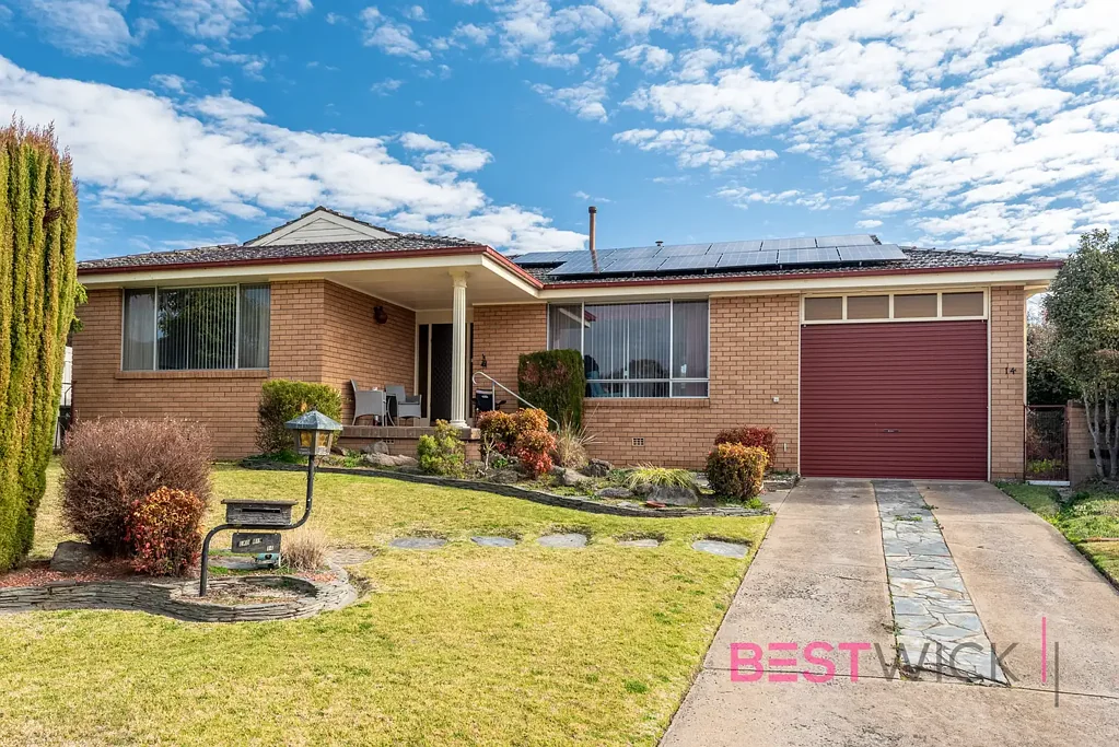 West Bathurst 6ห้องนอน Updated Family Home + Fully Self-Contained Studio