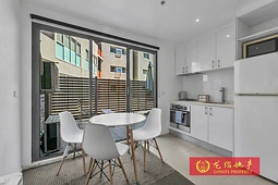 2/7 Dudley Street, Caulfield East