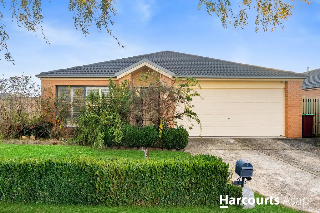 Perfect Family Home in a Peaceful Court Setting