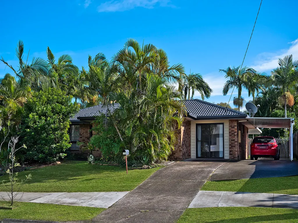 Mooloolaba 4房  More Beach time on the agenda? Super easy access from this family home